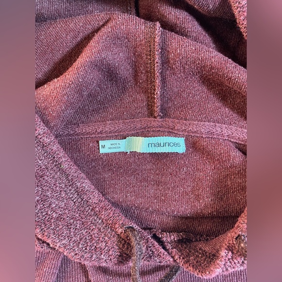 Maurice’s Women’s Size Medium Sweatshirt - Picture 4 of 7